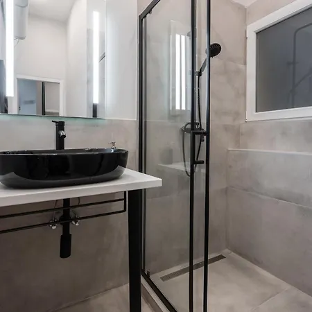 Apartment A27- Boutique Apartments, Location By Bqa