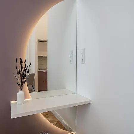 A27- Boutique Apartments, Location By Bqa Apartment *