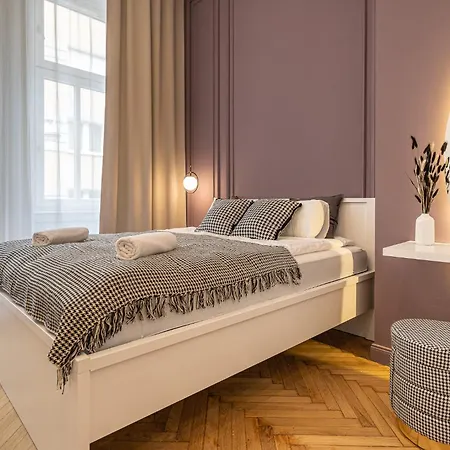 A27- Boutique Apartments, Location By Bqa * Budapest