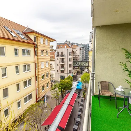 Appartement Kazinczy 52 B *