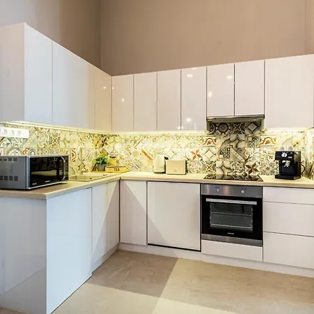 Apartment 2bdr+2a/c+for Long Term Too+large Flat+quiet+soho! *