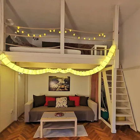 Gallery Flat In Party District Apartment Budapest