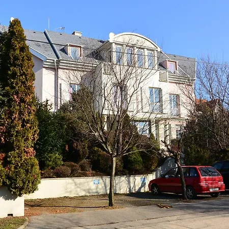 Bed & Breakfast Belle Fleur Panzio