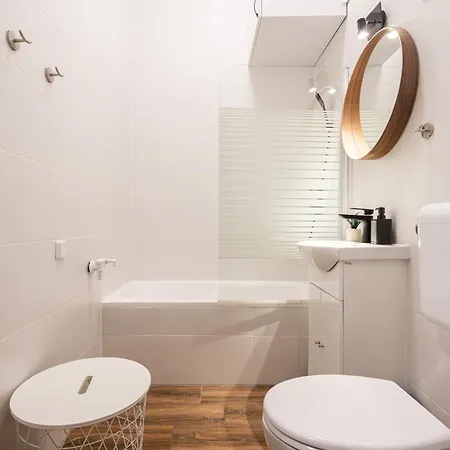 D68 - Downtown Cozy - Location By Bqa Apartment