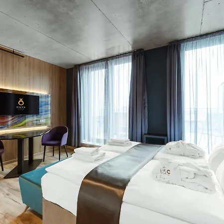 Onyx Luxury 4*