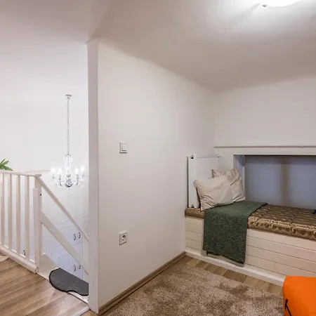 Martha's Apartamento *