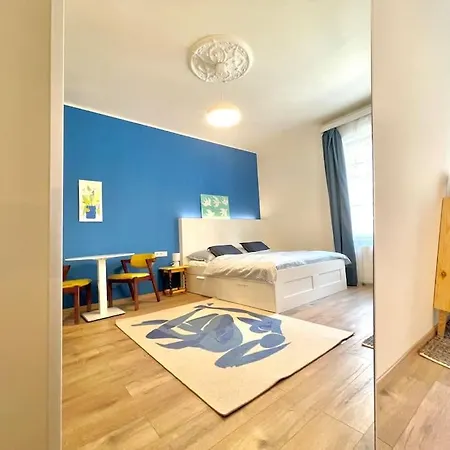 Stray Birds Fashion With 2ppl/wifi/ac Apartment Budapest