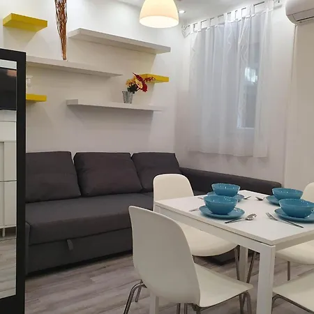 Unique Offer, Two In One! 2 Studio Egyuett *