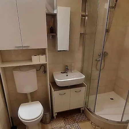 Unique Offer, Two In One! 2 Studio Egyuett