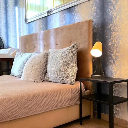 B112 By Small Appartement Budapest
