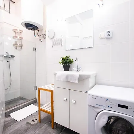 Ultra Cosy Ac * Budapest