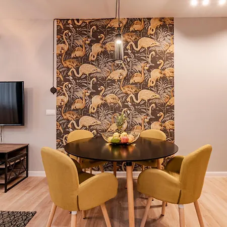 Apartment Luxury Tropical At Budapest