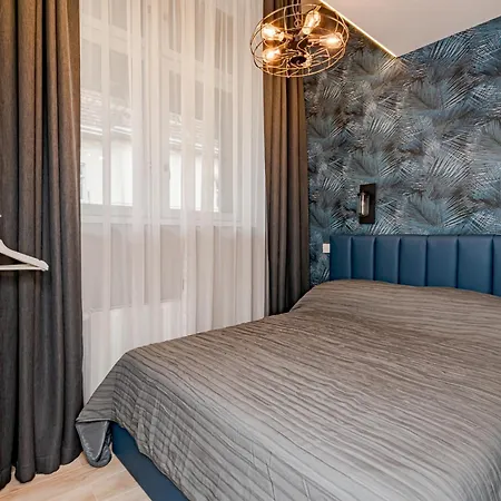Luxury Tropical At Budapest