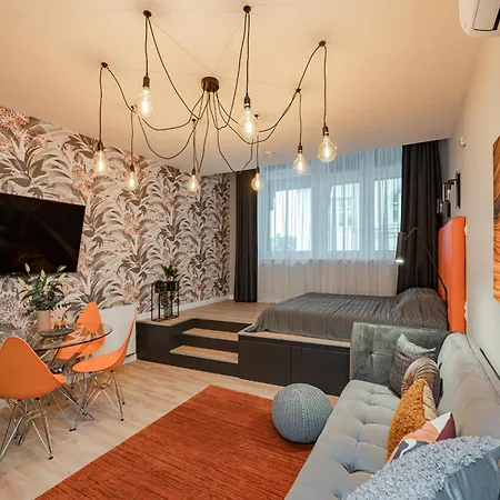 Luxury Tropical At Budapest