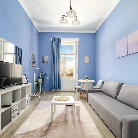 Golbarg Synagoge In Heart Of Apartment