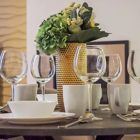Apartment 4 Seasons Of Love - Luxury 3-bedroom City