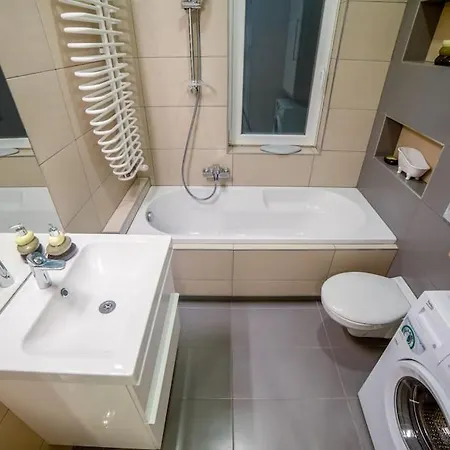 Apartment 4 Seasons Of Love - Luxury 3-bedroom City *