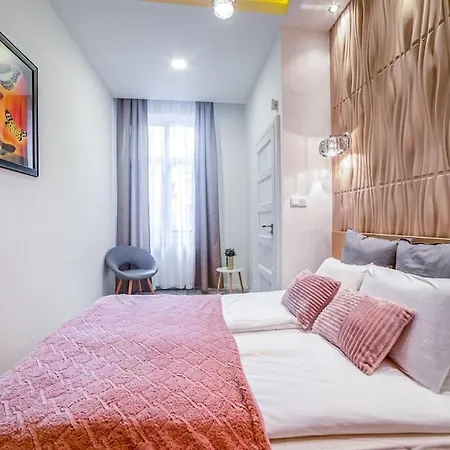 4 Seasons Of Love - Luxury 3-bedroom City Appartement Budapest