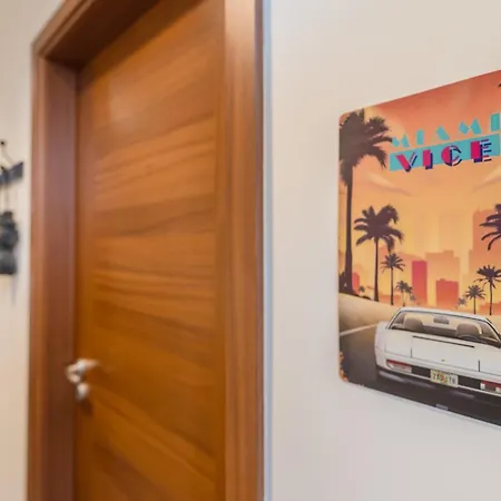 Apartment Miami Vice With Balcony *