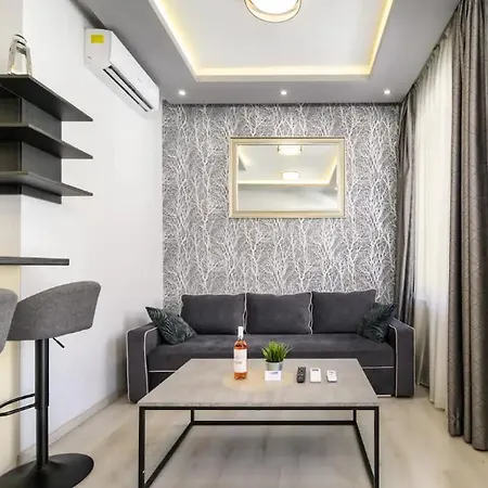 Apartment Cosy In Heart Of The -prime Location