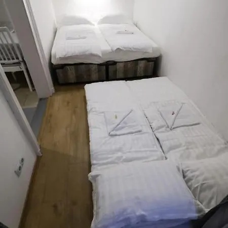 Pest-port Room-6 Private Budapest