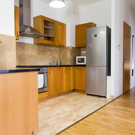 Skyhome By Artemisia Apartment