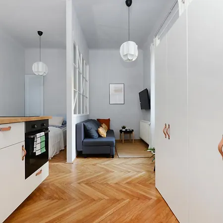 Monochrome Chic R613 Apartmán Budapešť