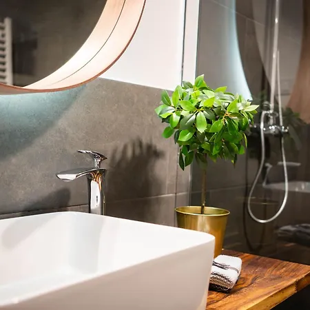Free Parking -corvin Palace Residence-3bdrm,6ppl,wifi,ac Apartmán Budapešť