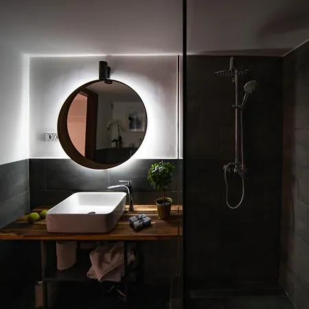 Free Parking -corvin Palace Residence-3bdrm,6ppl,wifi,ac Apartmán Budapešť