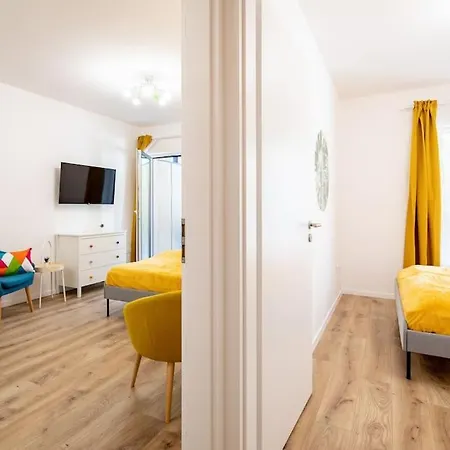 Apartament Marone 209 ~ Ac/balcony/indoor Parking