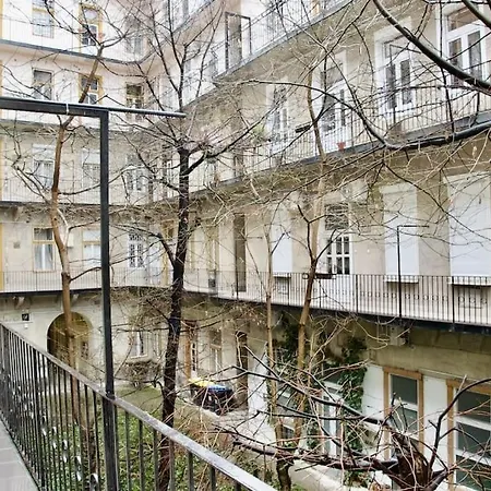 Premium By Hi5- Brody Street Budapest