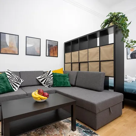 Apartment Beautiful Large F27