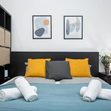 Apartment Beautiful Large F27 *