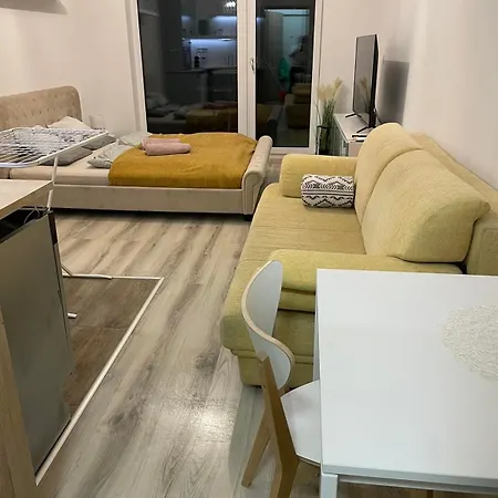 Apartment Waterfront River View