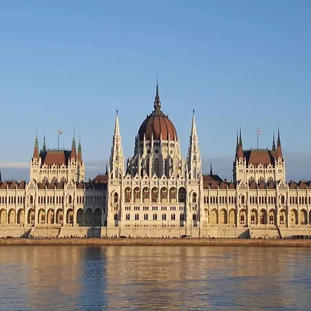 T & E Apartment Budapest