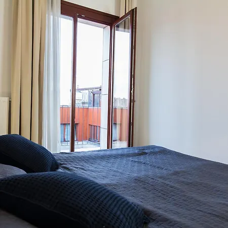 Skyhome By Artemisia Apartment