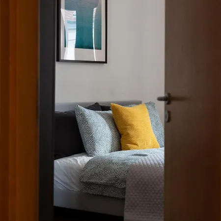 Global Living - Downtown Cozy In The Gozsdu Garden Apartment