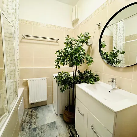 Bp-est Cp Apartment Budapest
