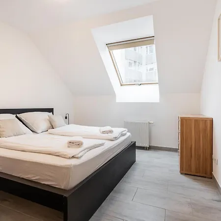 D16 - Gozsdu Garden - Location By Bqa Apartment *