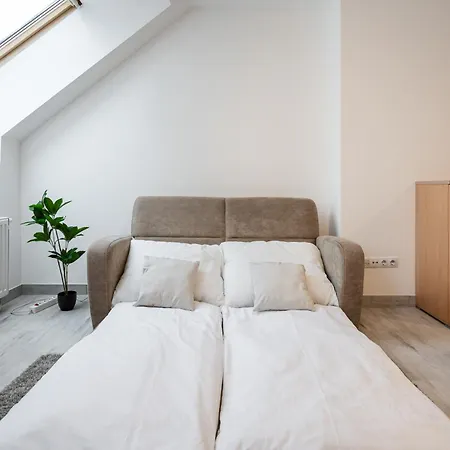 Apartment D16 - Gozsdu Garden - Location By Bqa Budapest