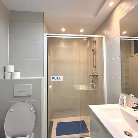 Apartment Cozy 2 Bedrooms At Center Budapest