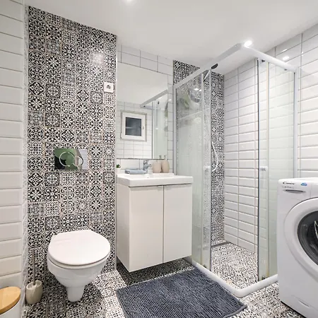 Apartment Global Living - Dazzling Dob Dwelling *