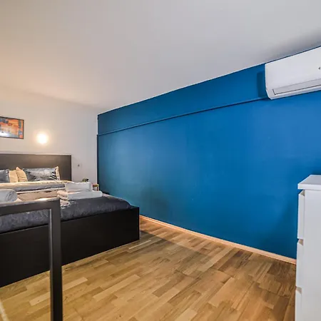 Apartment Global Living - Dazzling Dob Dwelling *