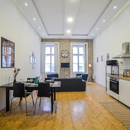Global Living - Dazzling Dob Dwelling Apartment Budapest
