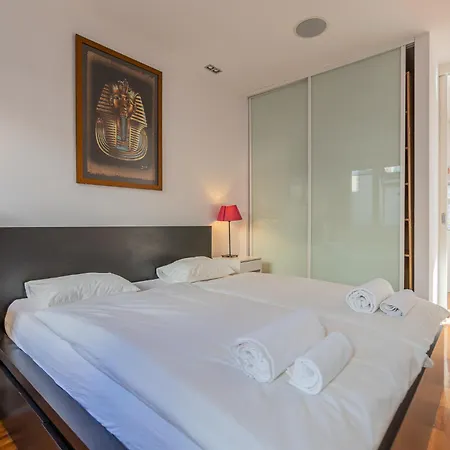 Apartment Modern Penthouse Private Terrace Jacuzzi