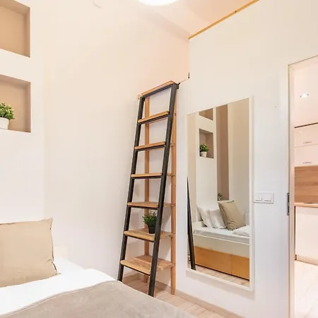 Apartment And Cute With 3 And Ac