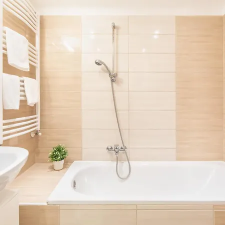 And Cute With 3 And Ac Apartment Budapest