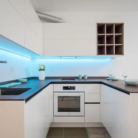 Apartment Comfort Court - Free Parking, Balcony Budapest