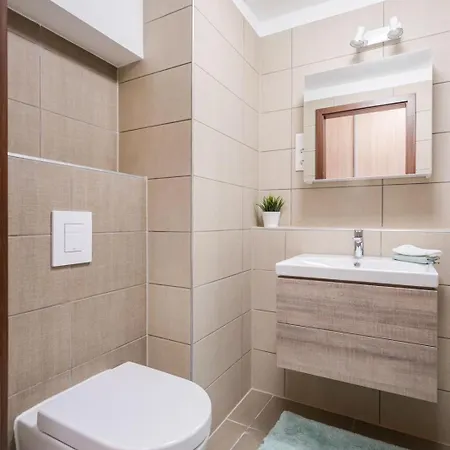 Comfort Court - Free Parking, Balcony Apartment Budapest