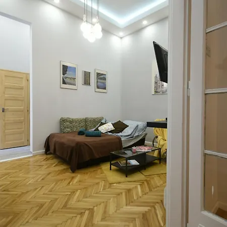 Apartment Semmihome Semmelweis Street Budapest